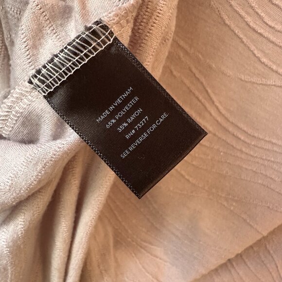 Simply Vera Vera Wang Textured Elevated Short Sleeve Tee - Size Small - Picture 5 of 6